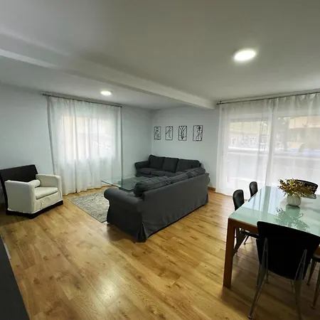 Barbastro Apartment